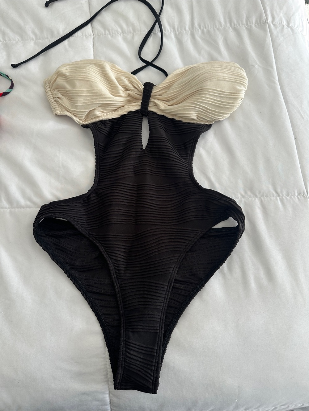 SHEIN Black and Cream Textured Cutout One-Piece Swimsuit
